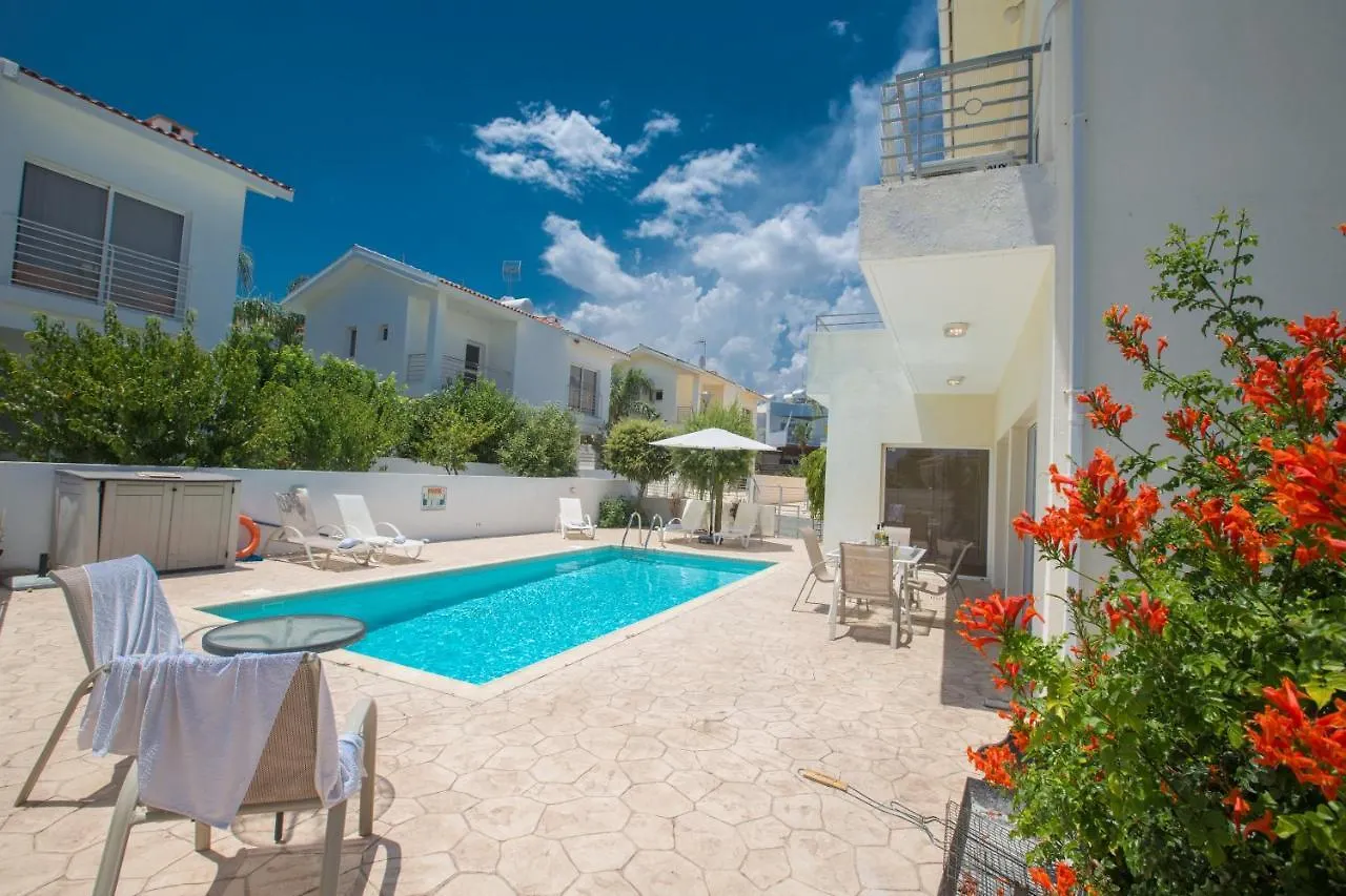 Delfini Villas Protaras