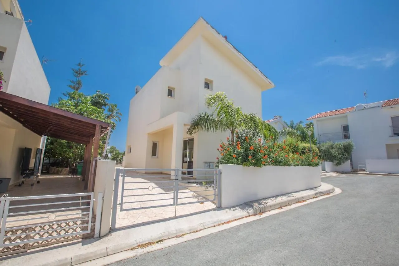 Delfini Villas Protaras