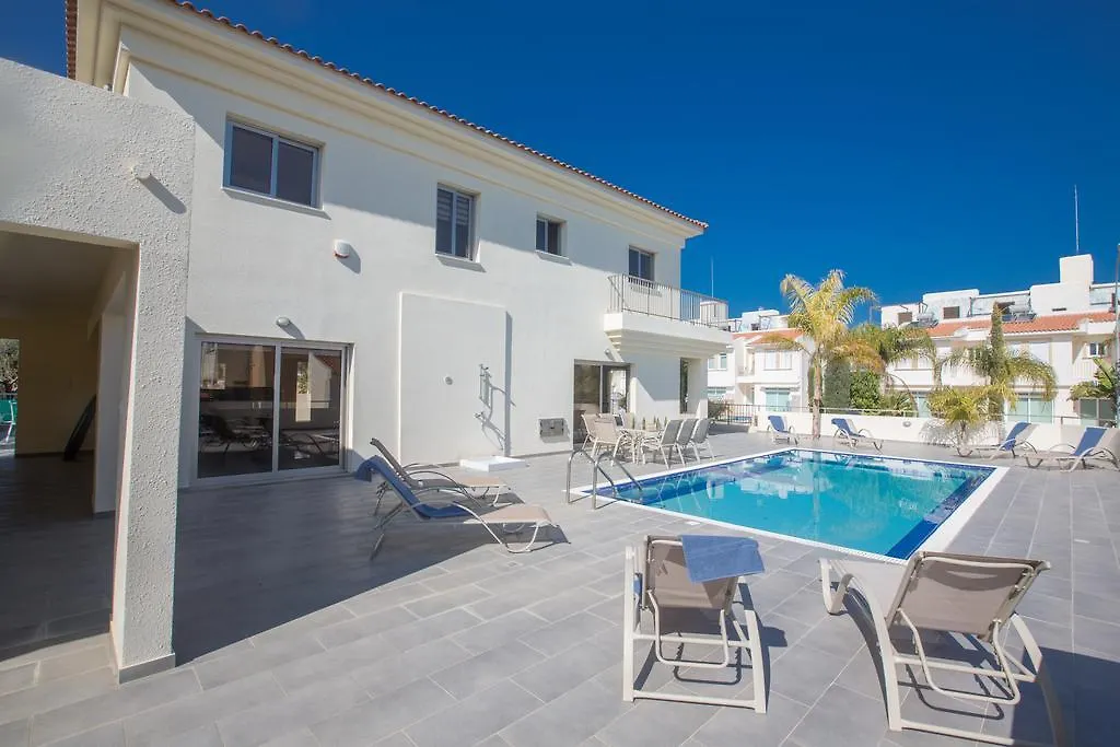 Delfini Villas Protaras