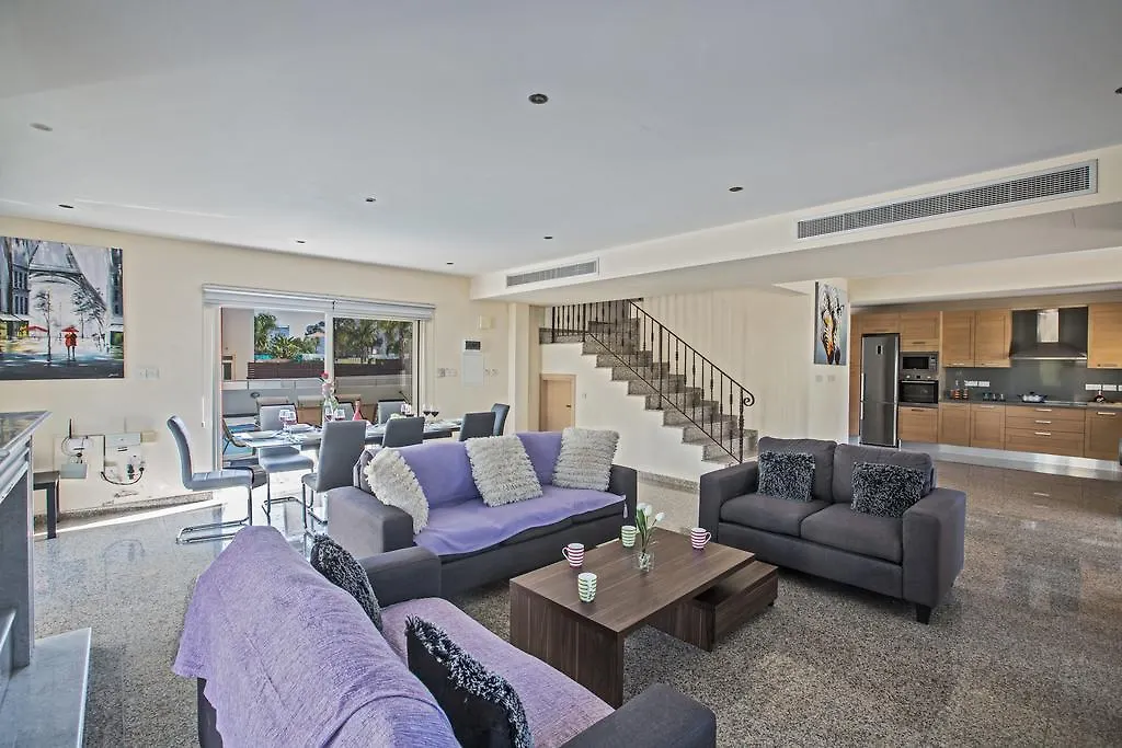Delfini Villas Protaras 0*,