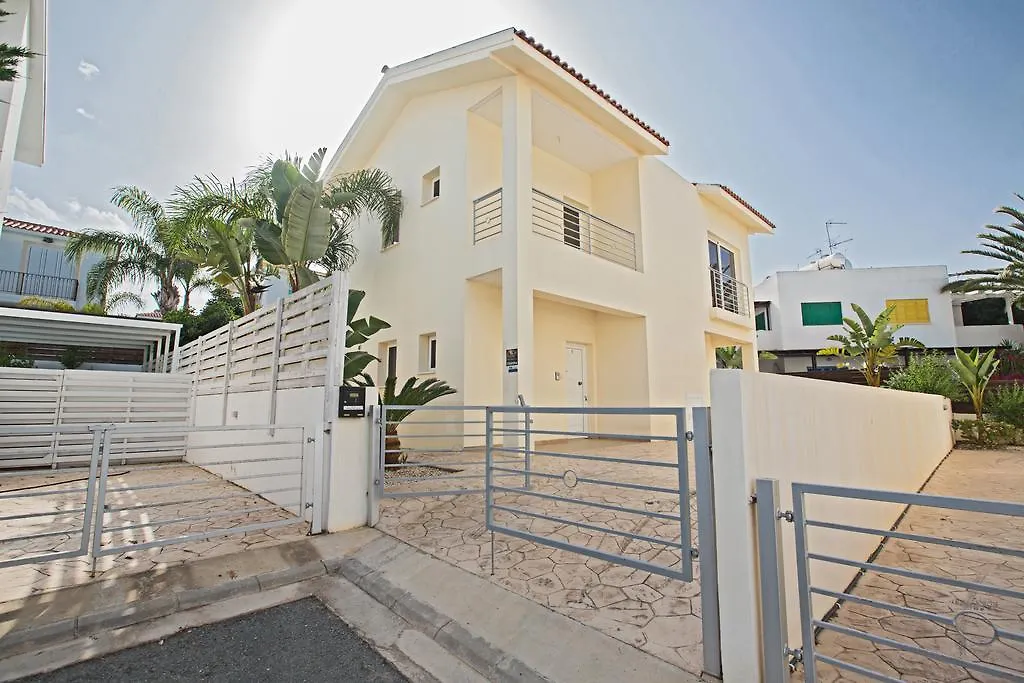 Delfini Villas Кипр